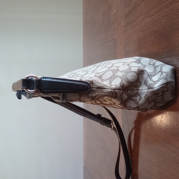 Coach Crossbody Bag - Picture 6 of 8